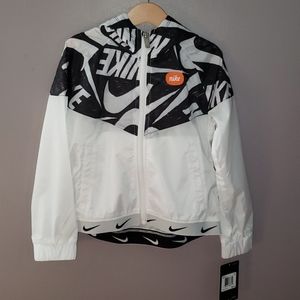 GIRLS' NIKE WINDRUNNER JACKET